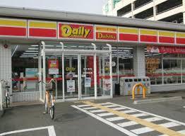コンビニ　デイリーヤマザキ 平野加美南店（コンビニ）まで114m
