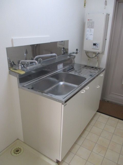 キッチン　★お部屋探しは株式会社タウンハウジング東京まで★