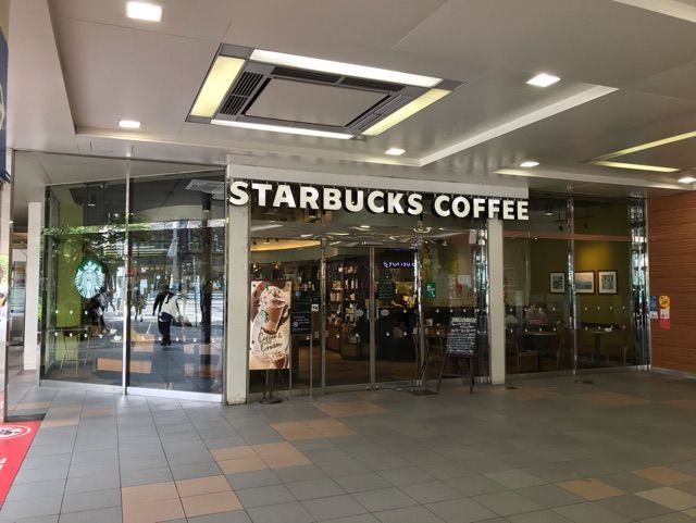 飲食店　スターバックス（飲食店）まで200m
