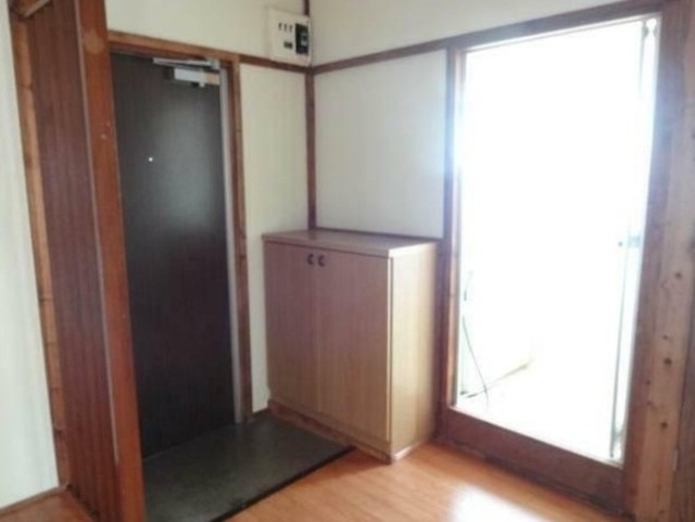 若草荘の玄関写真