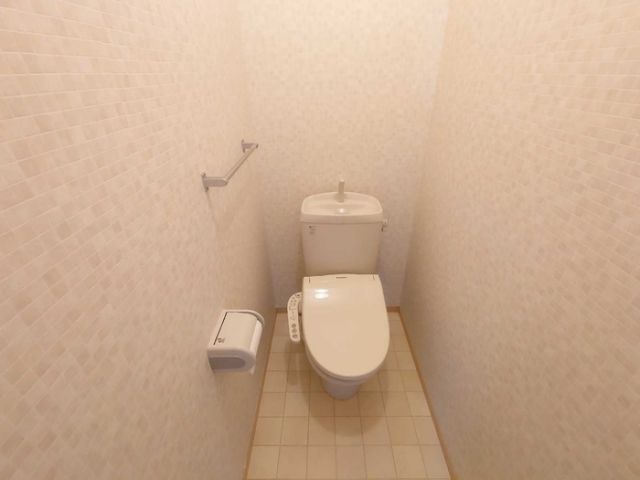 マグノリアコート A棟のトイレ写真