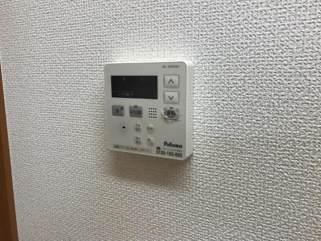 その他設備　給湯リモコン