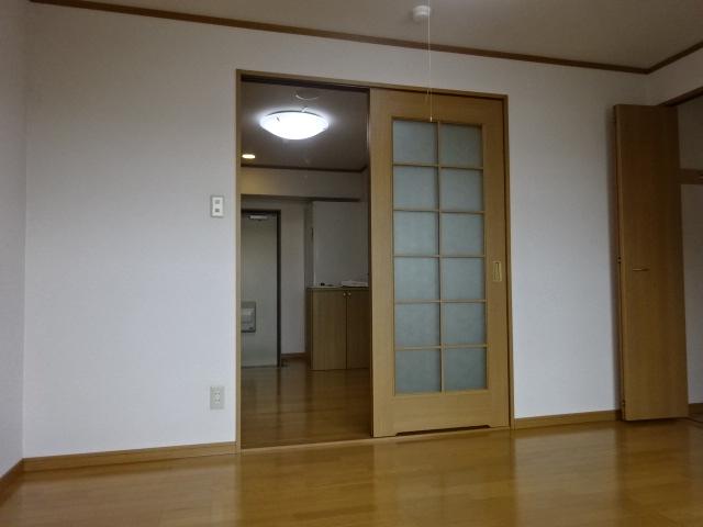 新深江池田マンションの居間写真