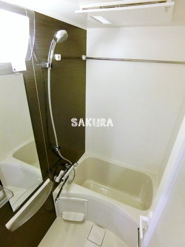 バス・シャワールーム　日々の疲れを癒すお風呂です♪