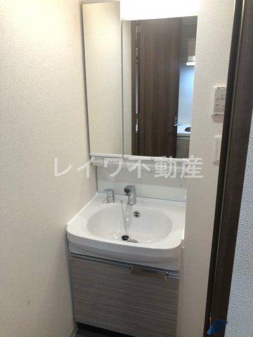 洗面設備　忙しい朝には欠かせない洗面所です