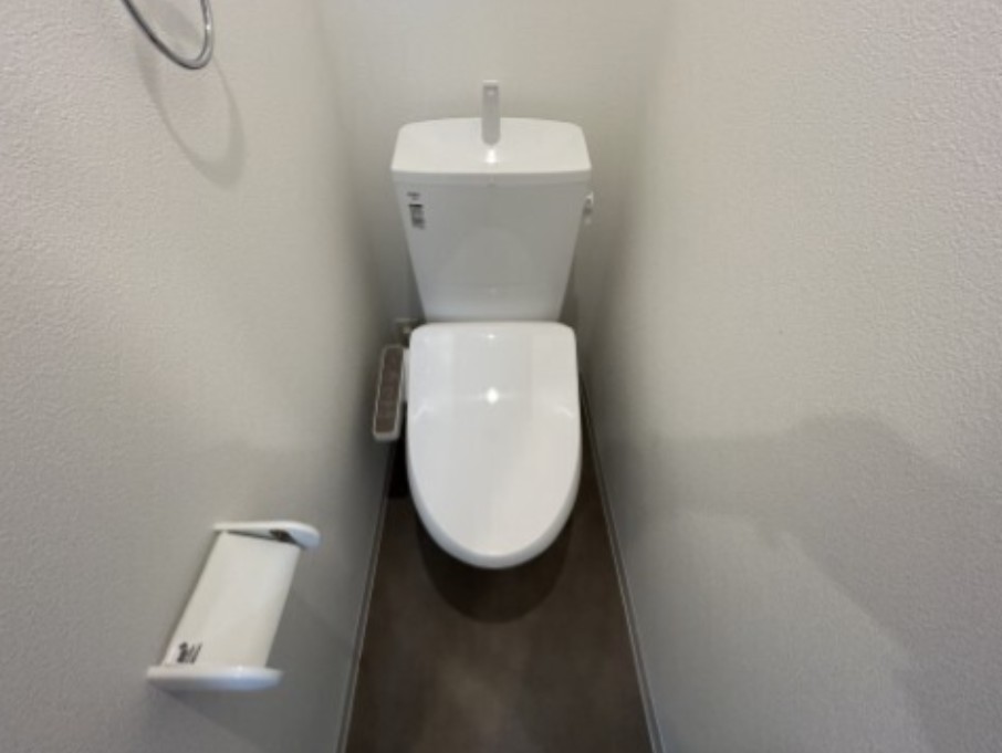 ジーメゾン足立入谷のトイレ写真