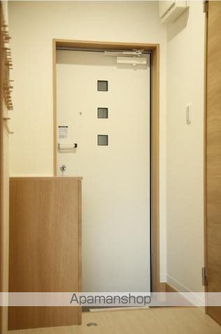地下鉄箱崎線 貝塚駅 徒歩13分 3階建 築8年の玄関写真