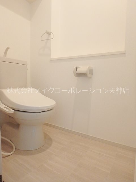 地下鉄七隈線 渡辺通駅 徒歩10分 15階建 築18年のトイレ写真