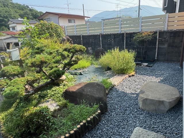 庭　和室外側庭