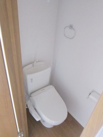 トイレ　お問い合わせはタウンハウジングまで