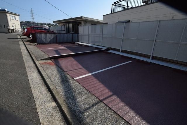 駐車場　★★敷地内駐車場★★