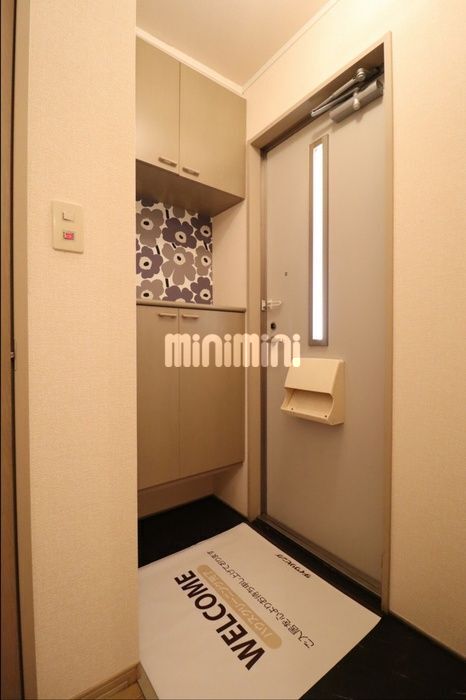 プラザSの玄関写真