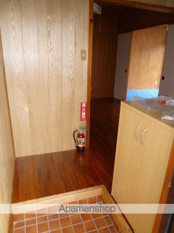 崎浜アパートの玄関写真