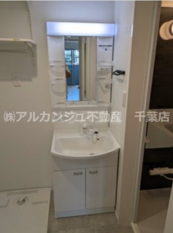 洗面設備　※同物件・同タイプの写真です。