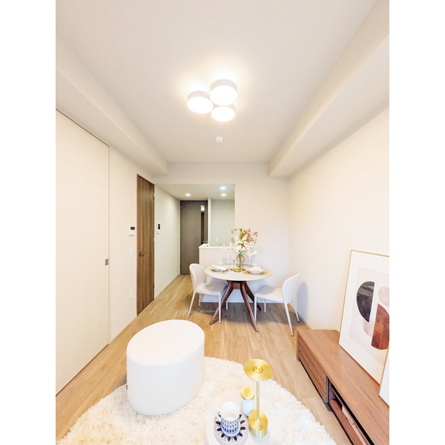 居室・リビング　【家具・家電の備え付けはありません・同タイプ別部屋】