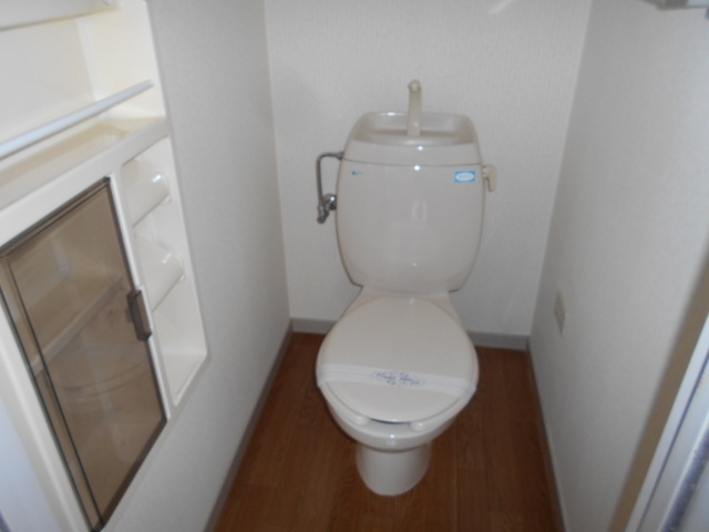 シャトレ岡田IIのトイレ写真