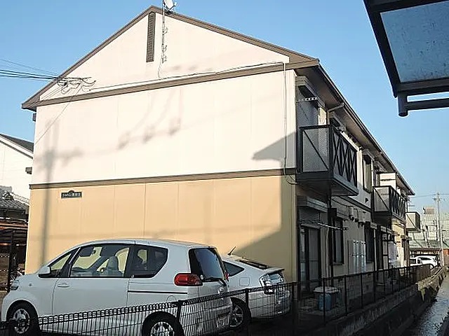 シャトレ岡田IIの外観写真