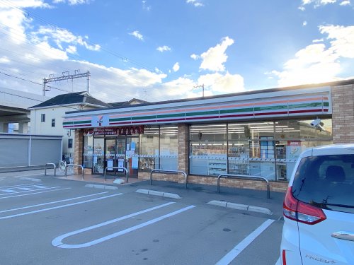 コンビニ　セブンイレブン 高石駅南店（コンビニ）まで626m