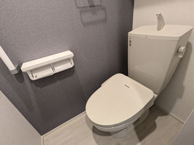ホーク・FTIIのトイレ写真