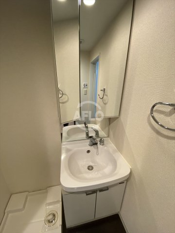 洗面設備　アーバンフラッツ上町　洗面化粧台
