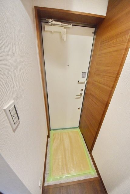 玄関　★下駄箱が大きいので靴が多くても安心です★