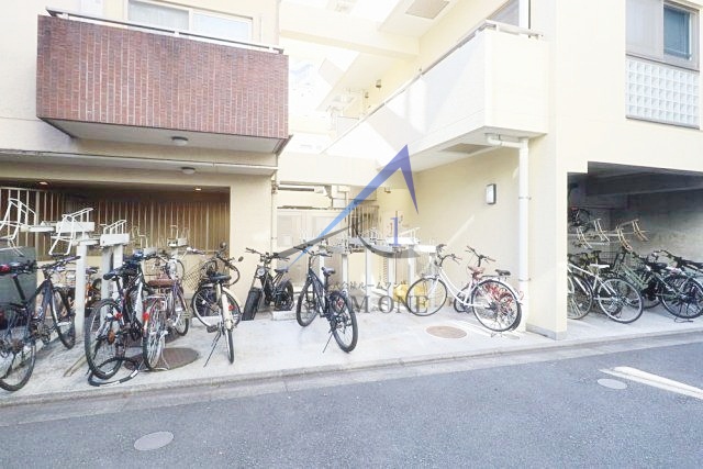 その他共有部分　駐輪場です。