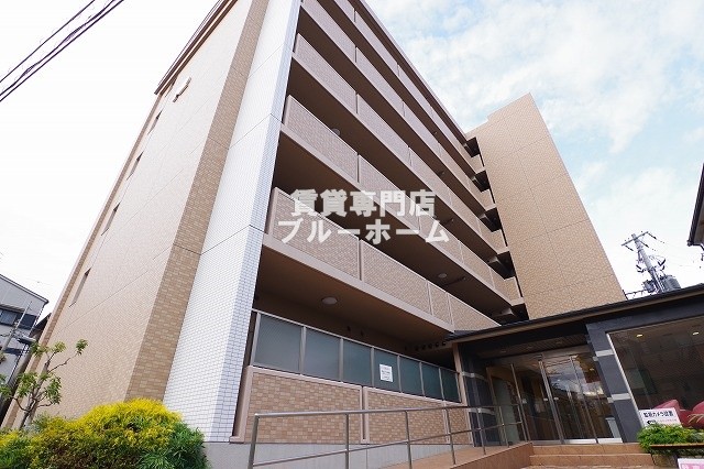 建物外観　オートロック、防犯カメラあり！