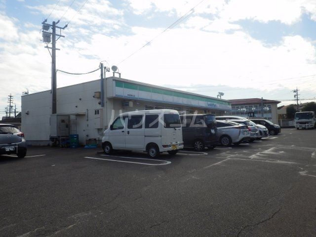 コンビニ　ファミリーマート 東海関東山店（コンビニ）まで369m