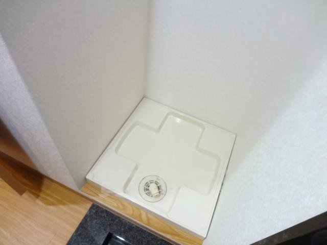 地下鉄御堂筋線 江坂駅 徒歩15分 8階建 築36年の内装写真