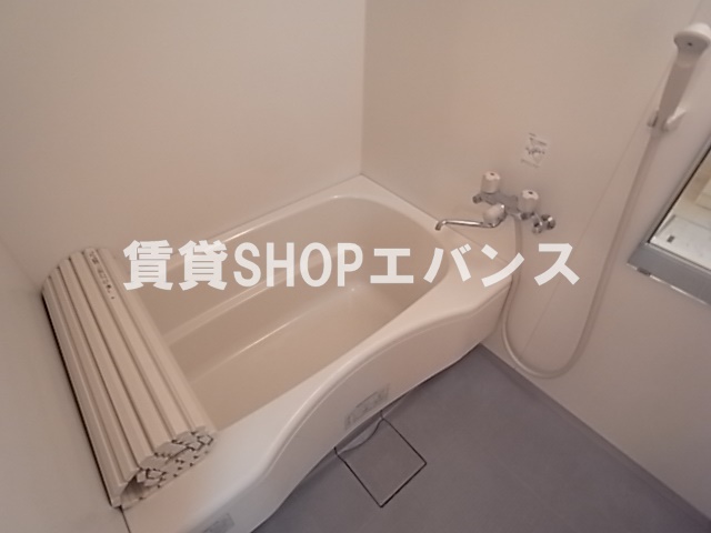 バス・シャワールーム　ゆったり過ごせるお風呂です