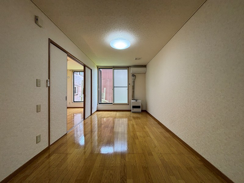 サンハイツの居間写真