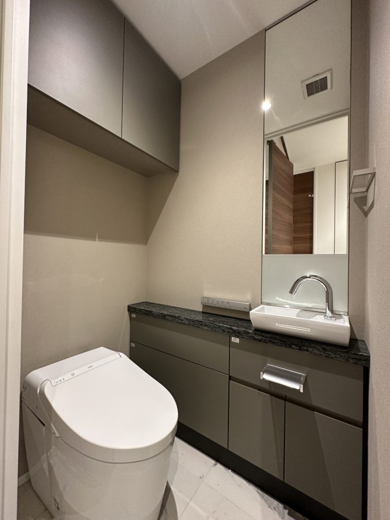 トイレ　ゆったりとした空間のトイレです