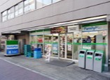 コンビニ　ファミリーマートIBM箱崎ビル店（コンビニ）まで325m
