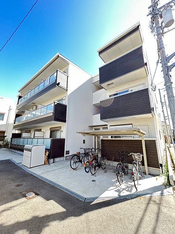 建物外観　外観は落ち着いています