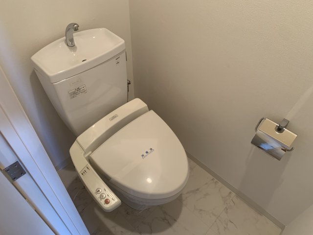 グレンパーク兵庫駅前のトイレ写真