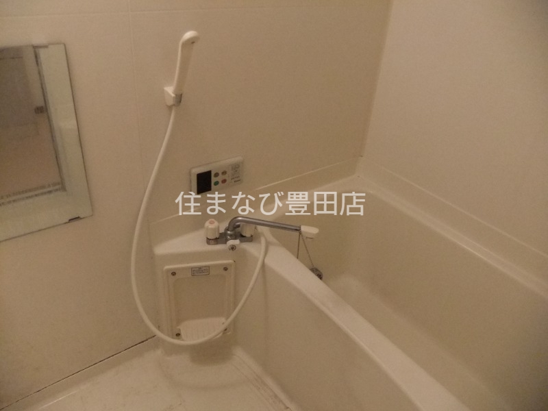 バス・シャワールーム　同型別部屋写真