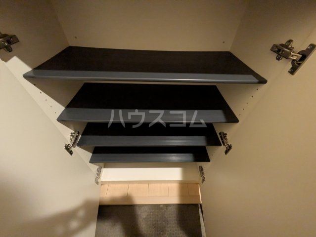 Rooms武蔵浦和の内装写真