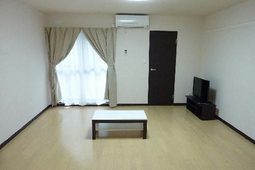 レオネクストKIYOKOの居間写真