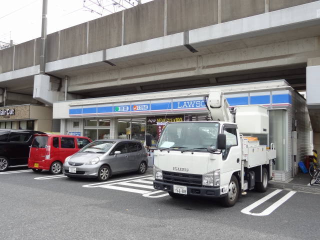 コンビニ　ローソン（コンビニ）まで480m