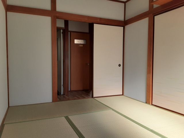 あすかアパートメント国分寺の居間写真