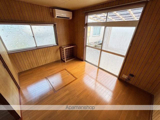 真孝園貸家の内装写真