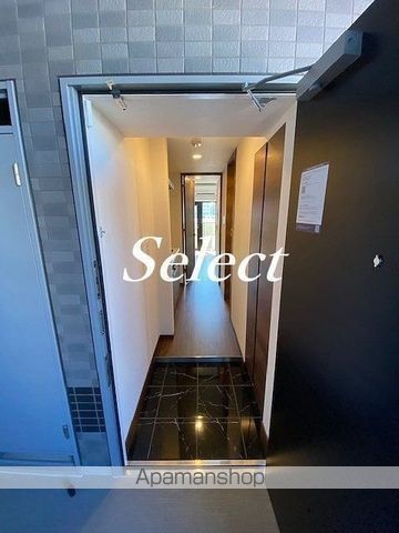 クレヴィスタ横浜関内の玄関写真