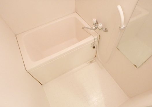 バス・シャワールーム　日々の疲れを癒すお風呂付です