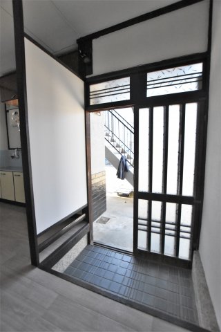 米田文化2棟の玄関写真