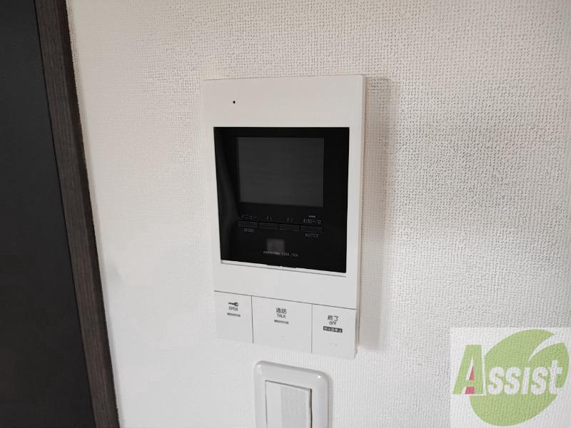 セキュリティ　ＴＶモニター付インターホンです。来客者の顔が見えるので安心！