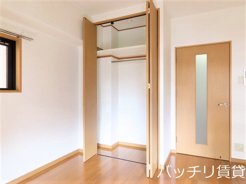 収納　※同型タイプ写真のため、現状優先。