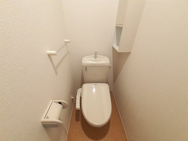 トイレ　清潔感のあるトイレです