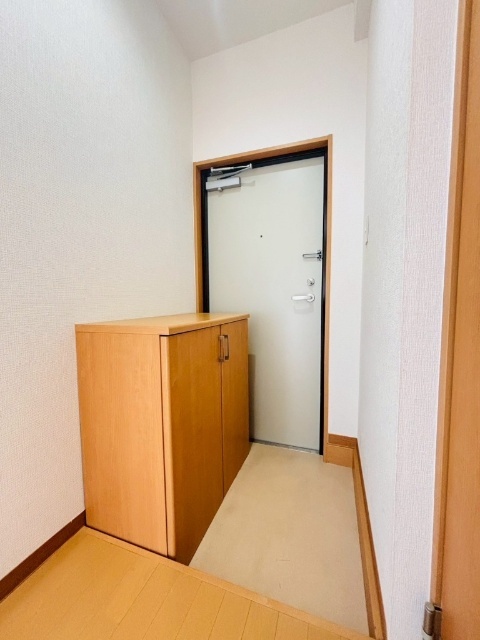 コーポ・エクセルショールの玄関写真