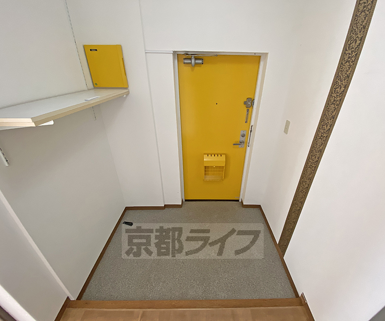 玄関　スペースに余裕があります