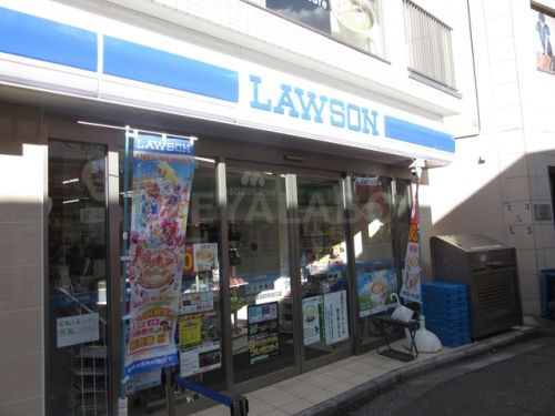 コンビニ　ローソン 椎名町駅北口（コンビニ）まで107m